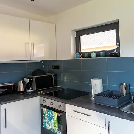 Tan'n'baum Jacuzzi House Апартаменты *